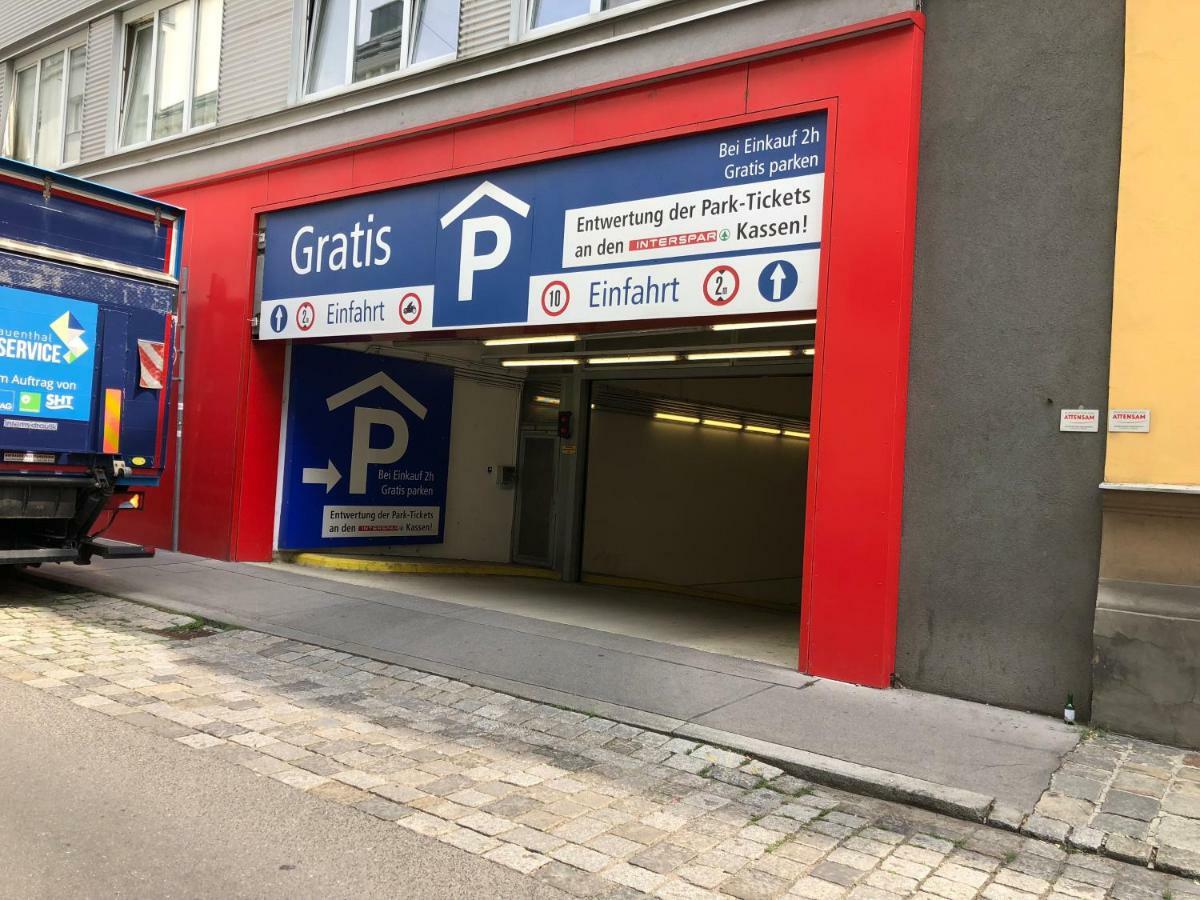 Lara * Wien